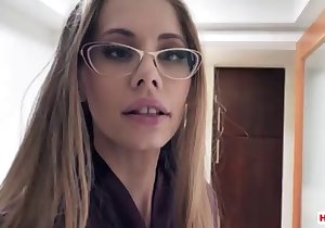 Her pussy swallows up a nice BBC in POV, so hot
