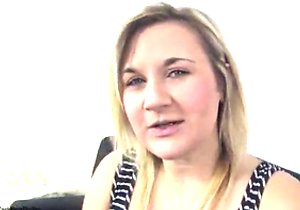 Perky booty babe turns around to get screwed