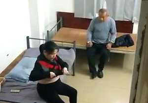 Old, awkward brunette fucked on a tiny bed