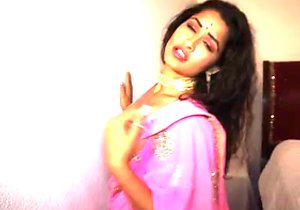 Dark-haired chick with an exotic body wants hard sex