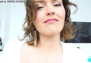 Dirty-talking, foul-mouthed MILF lets him in